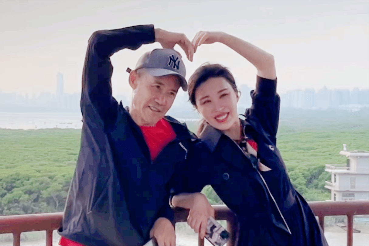 王石的老婆(王石的老婆演甄嬛传的是谁)